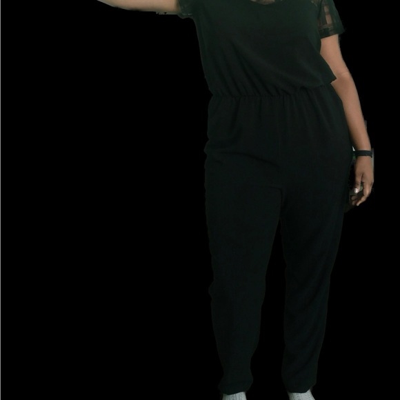 DISCOUNTED Forever 21 Plus Black Jumpsuit with Mesh Upper Short Sleeve 1X - Picture 2 of 11